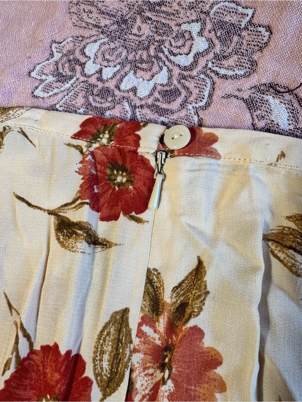 Eddie Bauer Cream Floral Skirt with Red & Yellow Blooms